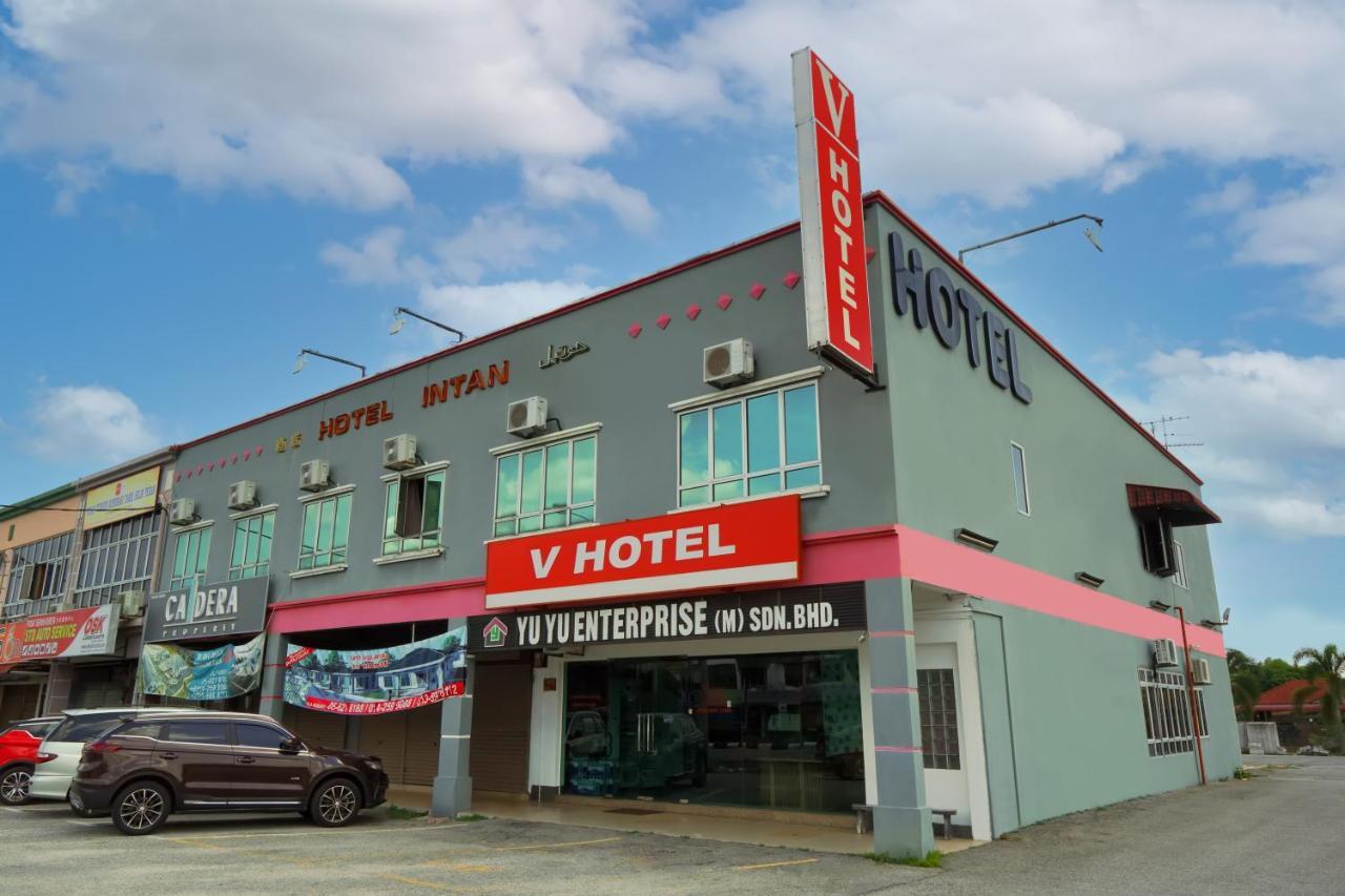 V Hotel 틀룩인탄 외부 사진